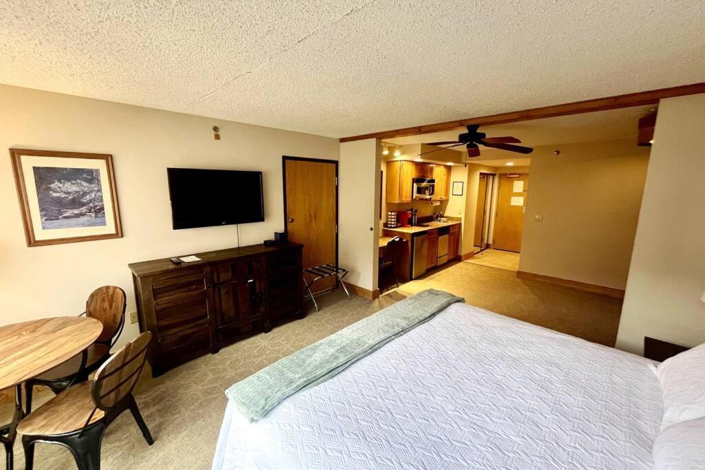Ferienwohnung Mt Cb Mountain Side With King Bed, Hot Tub, Pool & Kitchen! Crested Butte Exterior foto
