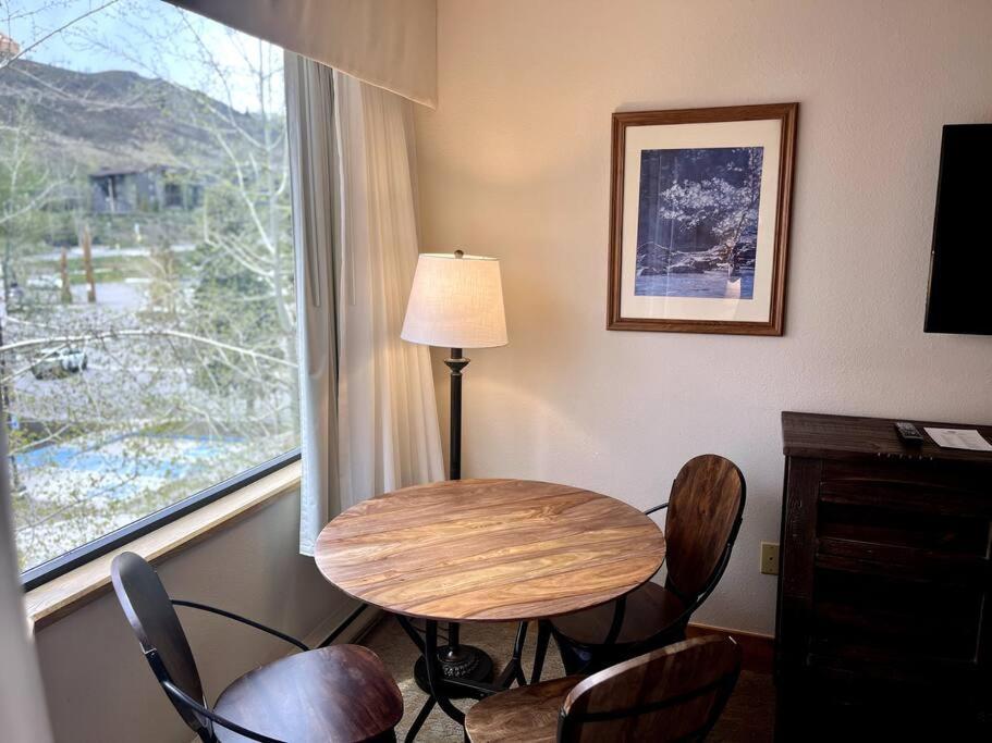 Ferienwohnung Mt Cb Mountain Side With King Bed, Hot Tub, Pool & Kitchen! Crested Butte Exterior foto